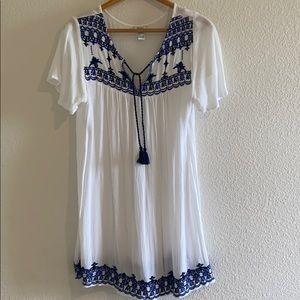Forever 21 White and Blue Embroidered Mini Swim Cover-up